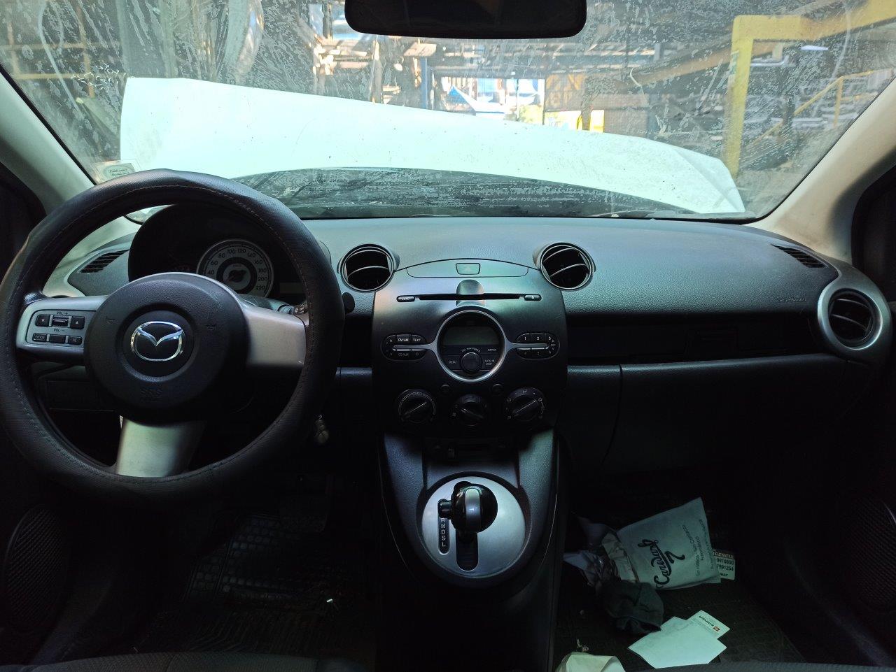  Mazda 2 2011    EN DESARME